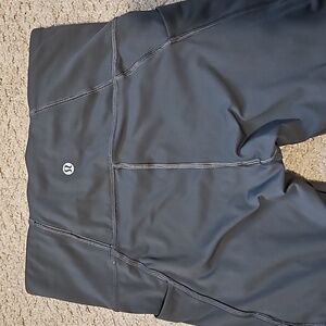 Lululemon vented leggings size 4